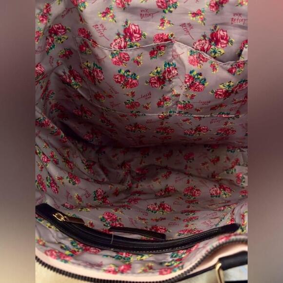 💋BETSEY JOHNSON Carson Tote 🌸 - Picture 11 of 11